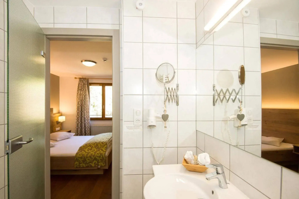 Logis Hôtel-Restaurant Auberge Du Mehrbachel