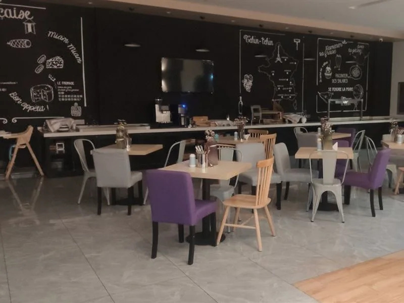 Campanile Hotel (Nanjing Banqiao Liucun Subway Station)