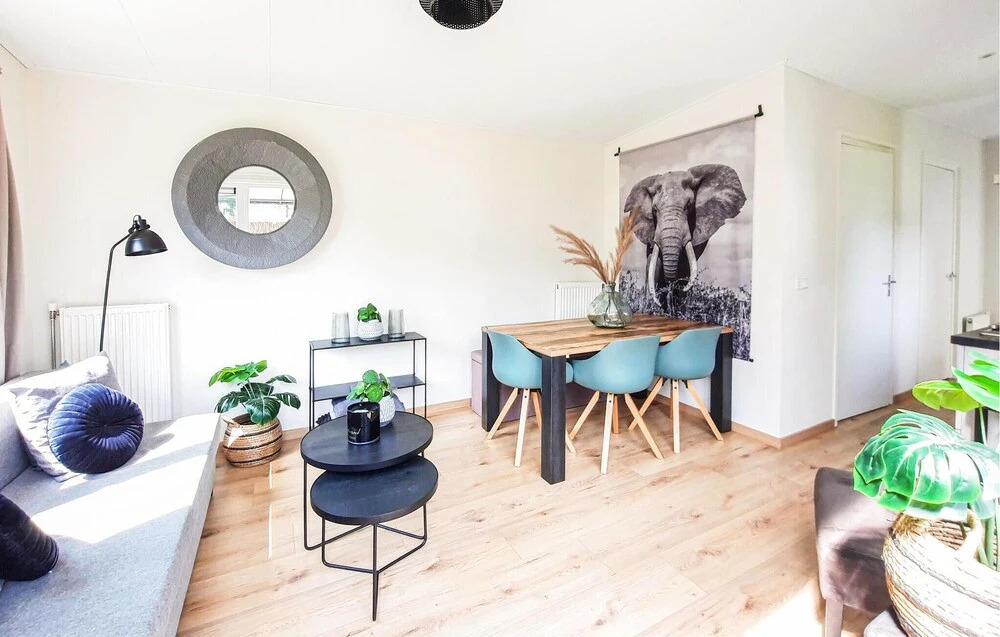 Pet Friendly Home In Heinkenszand With Wifi
