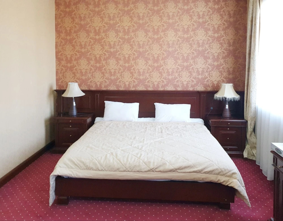 Royal Vista Hotel