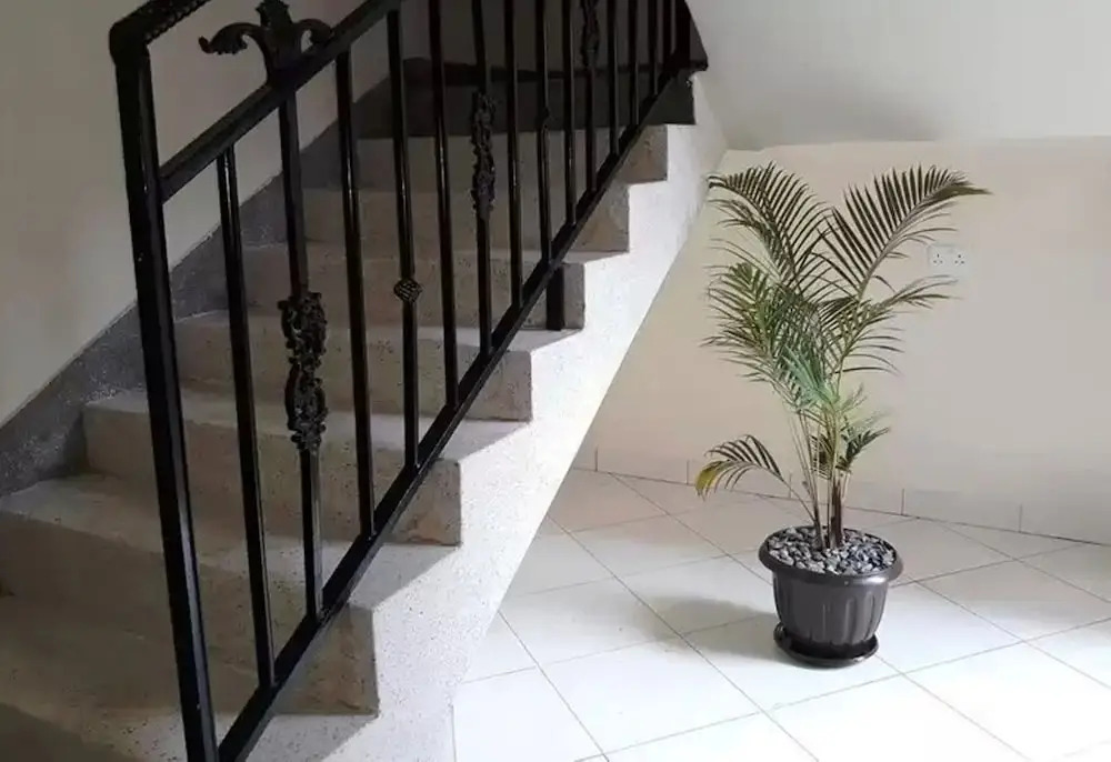 Emra Hotel