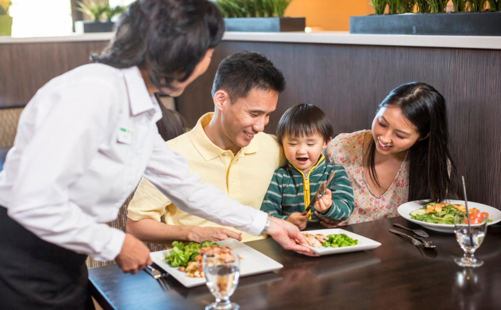 Holiday Inn - Long Island - ISLIP Arpt East by IHG