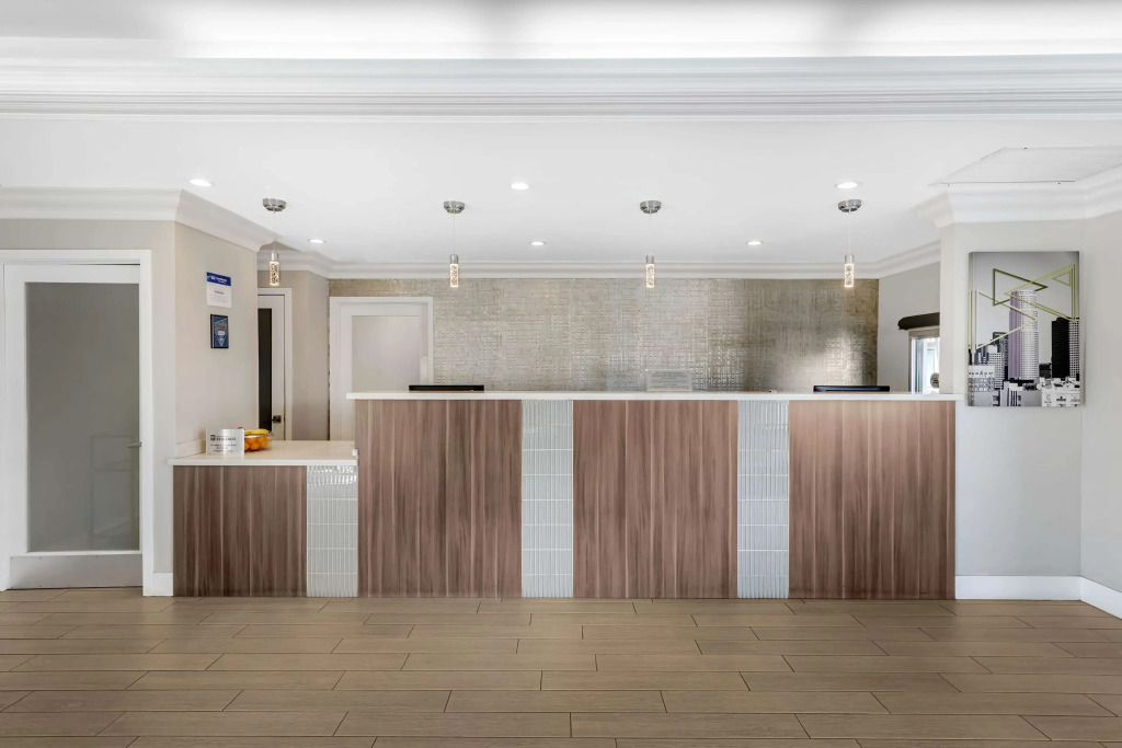 Best Western Plus Ontario Airport & Convention Center