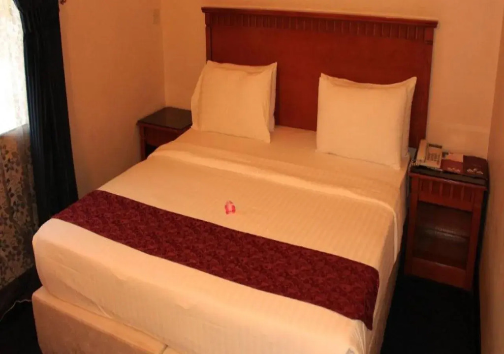 Al Farhan Hotels & Lodging