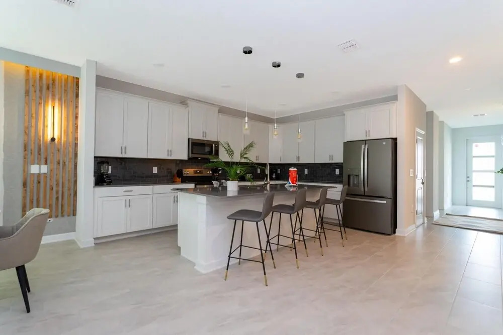 New Spacious charming home near Disney
