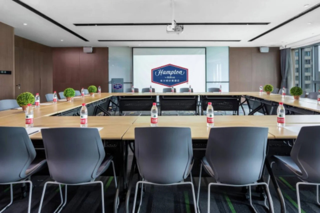 Hampton by Hilton Beijing Daxing Flower of The World