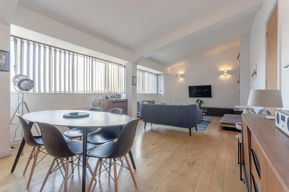 2 Bedroom Loft Near Edgware Road
