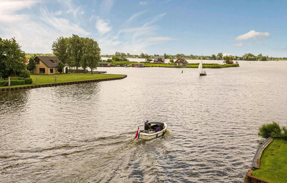 Amazing Home In Grou With Wifi