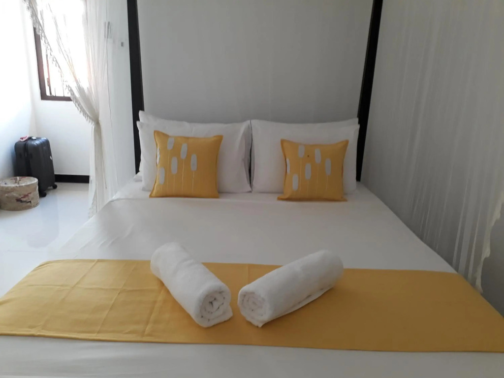 Apna Homestay Apartments