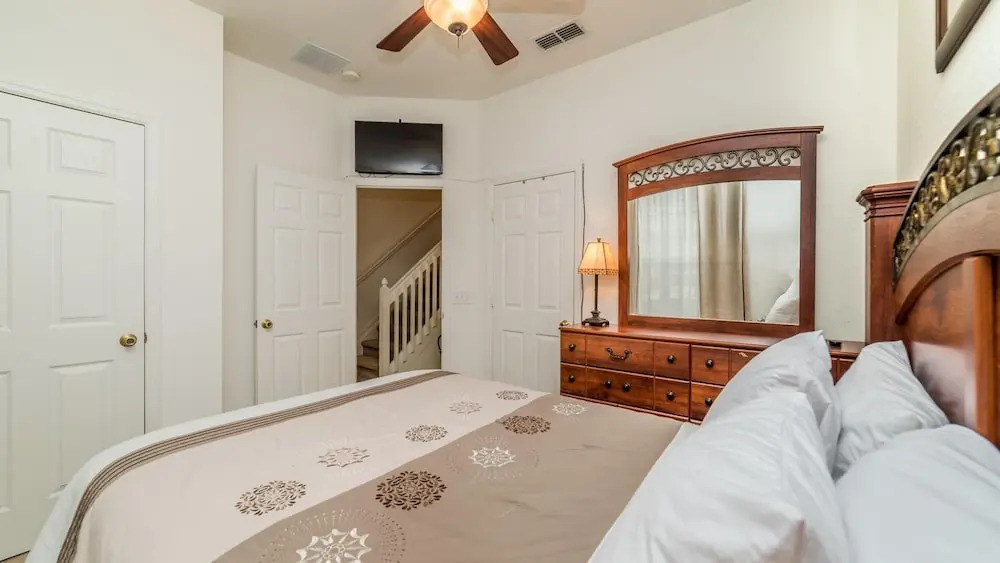 Fitzclarence Villa 7661