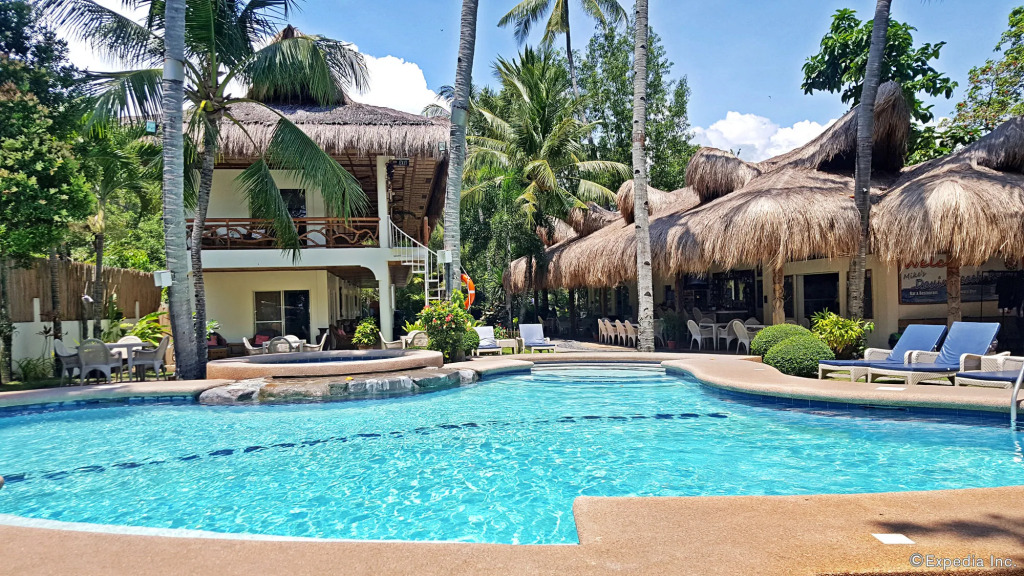 Mikes Dauin Dive Resort