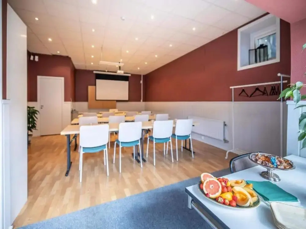 Attractive Vacation Home With Free-breakfast