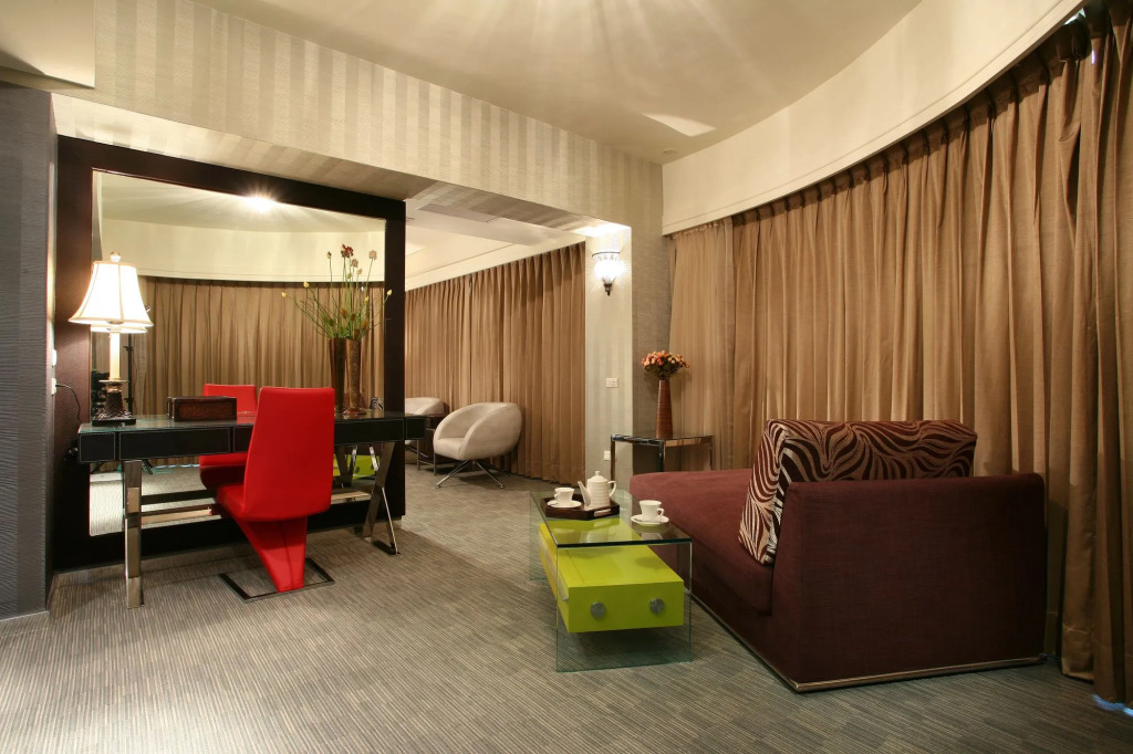 Jih Lih Hotel