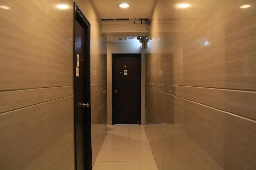 Ho Mong Kok Hostel