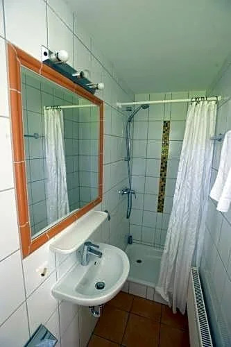 Euro Inn - Hotel