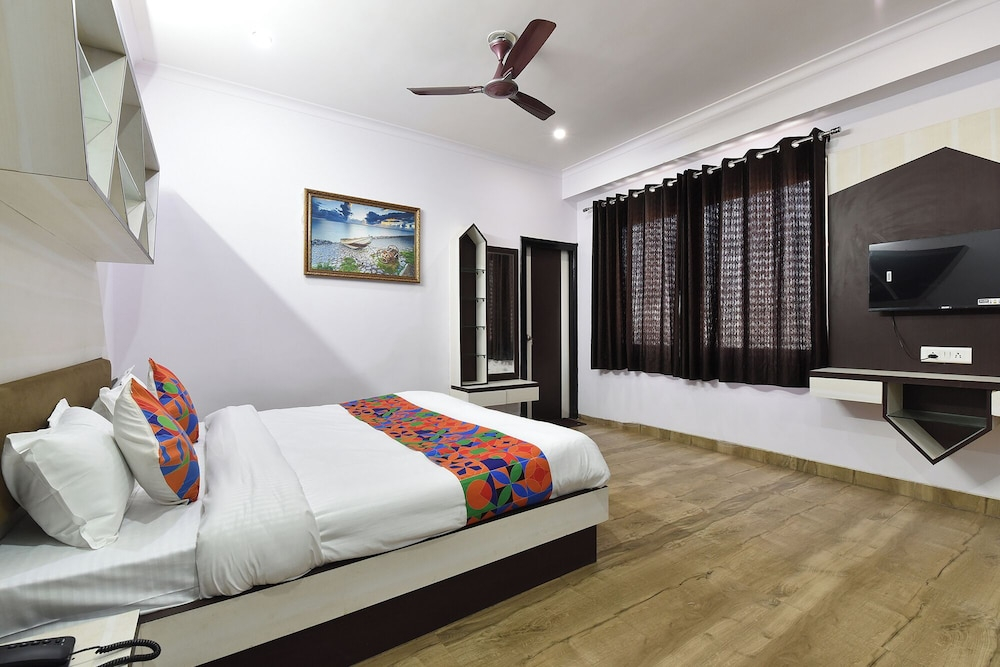 FabHotel Bunglow 16