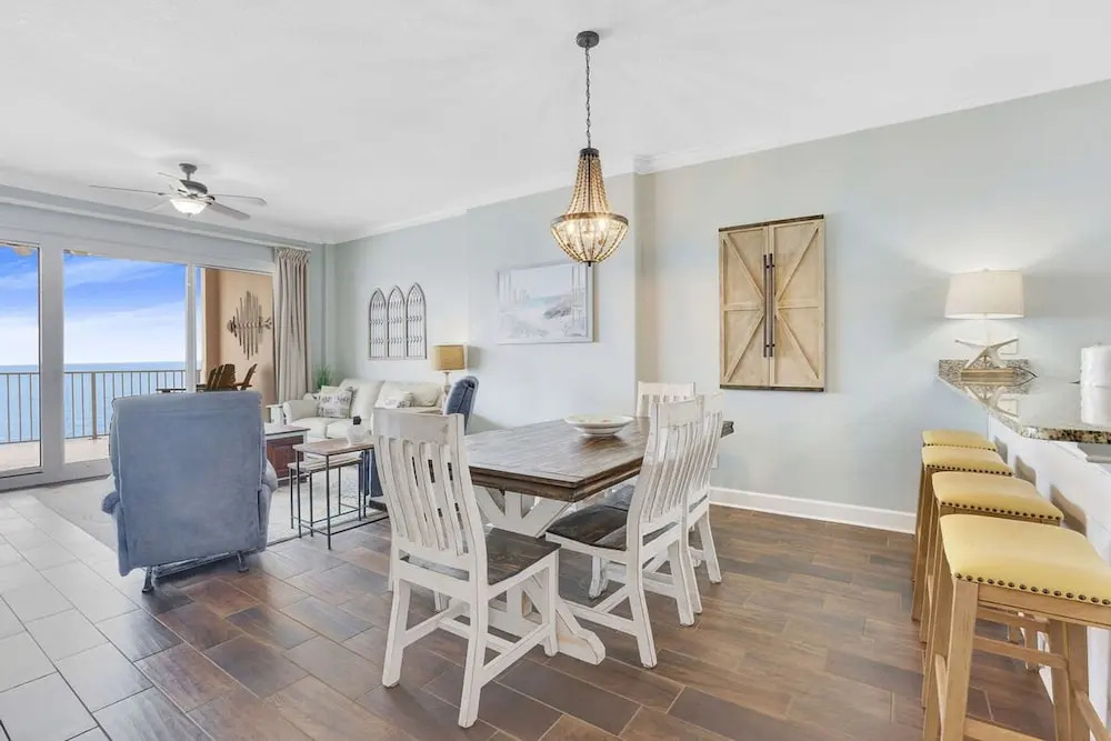 Regency Isle 806 2 BR 2 5 BA Gulf-front Sleeps 7