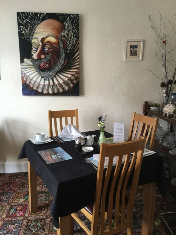 Hamlet House B&B