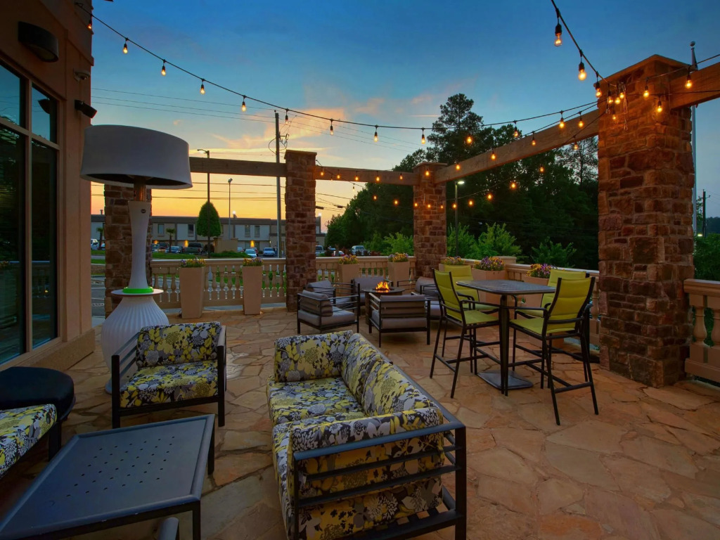 Courtyard Raleigh Crabtree Valley
