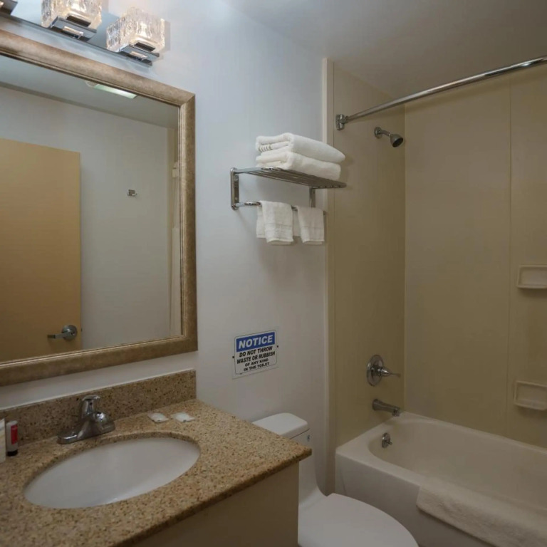 Prince Flushing Hotel
