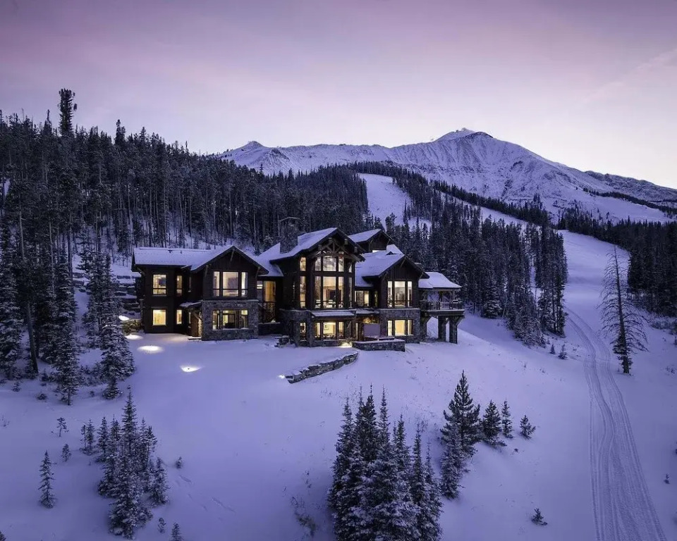 30 Spur Road 6 Bedroom Home by Moonlight Basin Lodging