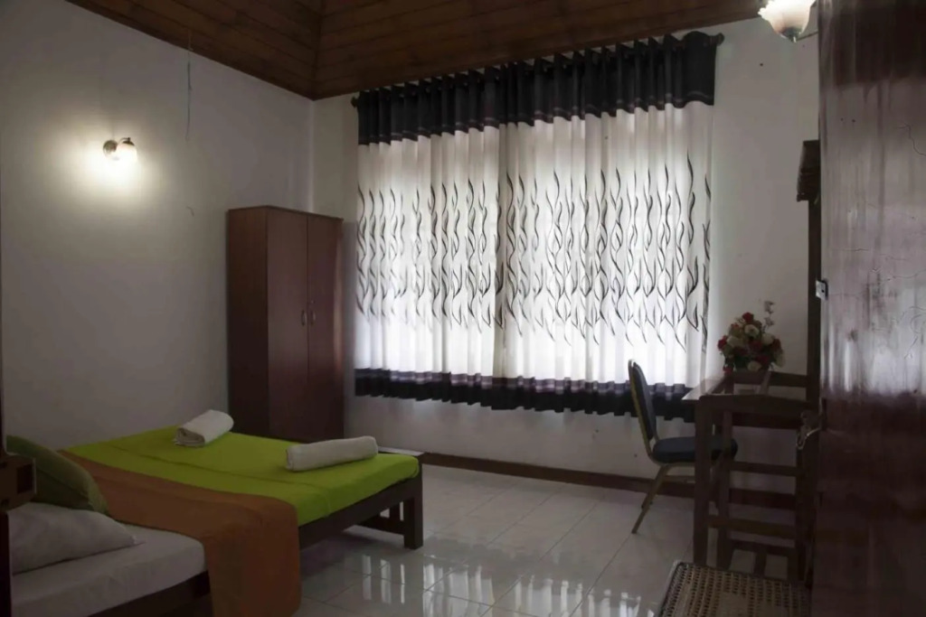 Antique Tourists Lodge