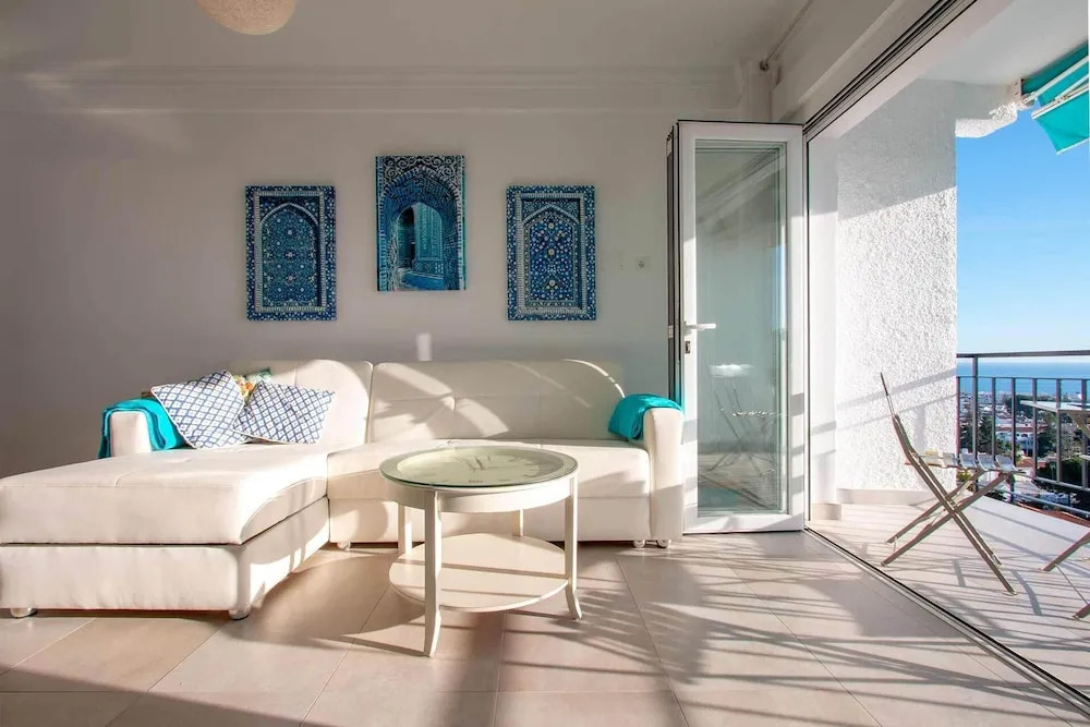 Nerja Morasol Holiday Rental Apartment With Sea Views