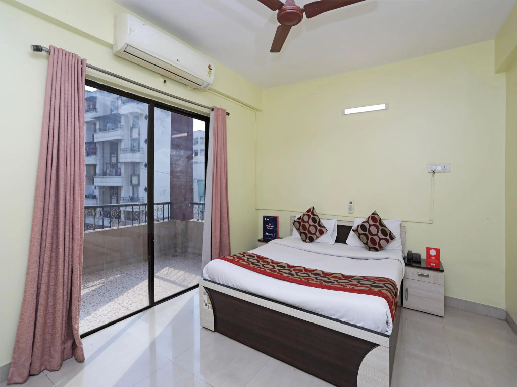 OYO 704 Apartment Kharadi