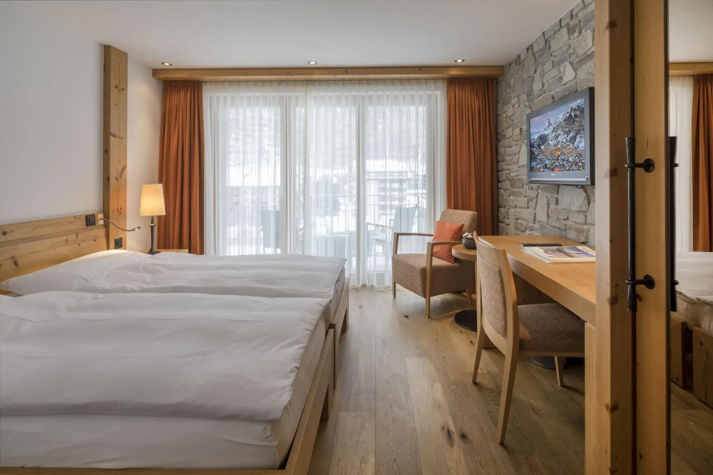 The Phoenix Fitness Hotel & free Spa Access at Alpen Resort