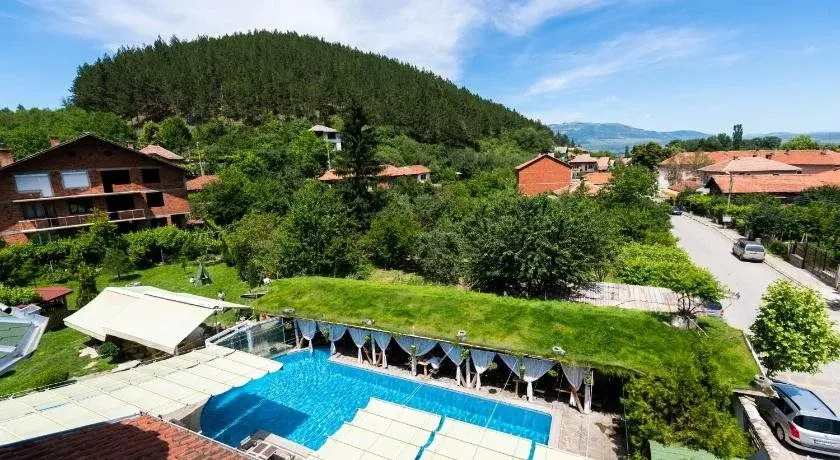 Tihiat Kut Complex
