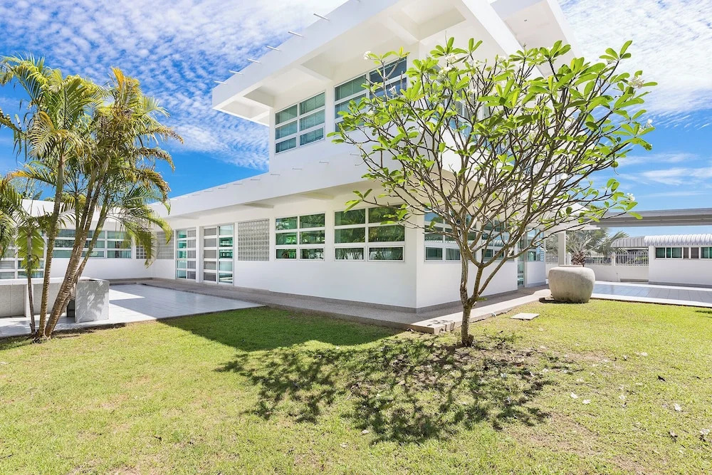Secluded Paradise Your Exclusive Villa Retreat V82