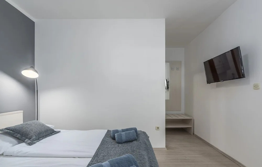 Villa Ladavac B&B