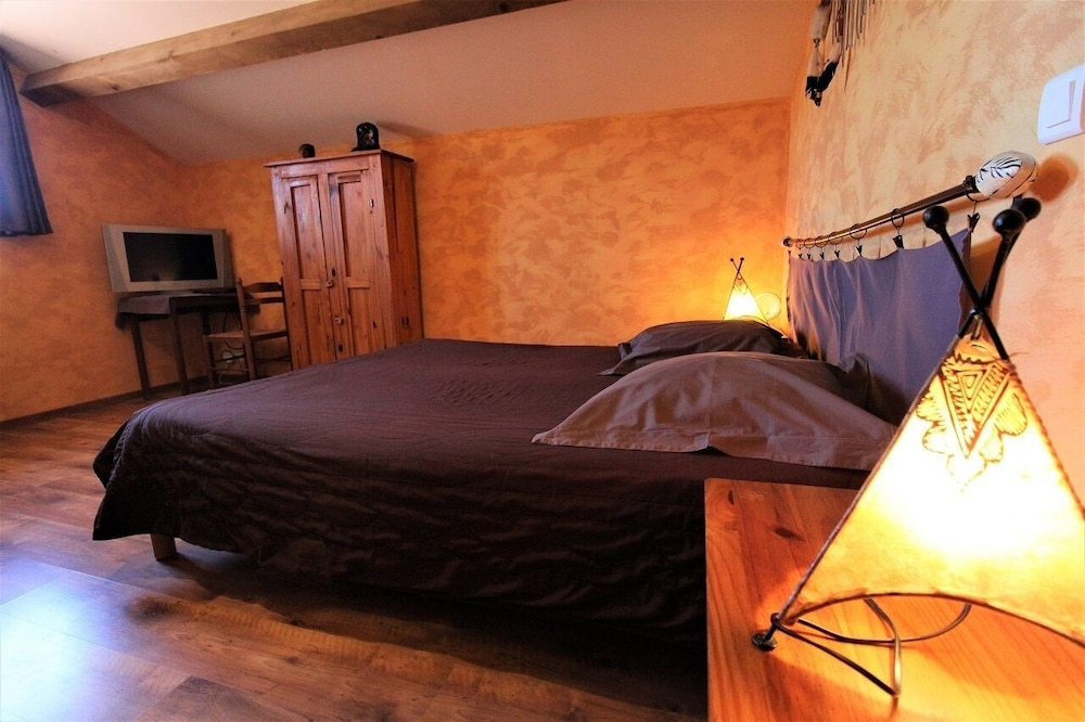 LES CHAMBRES DE LOUEST