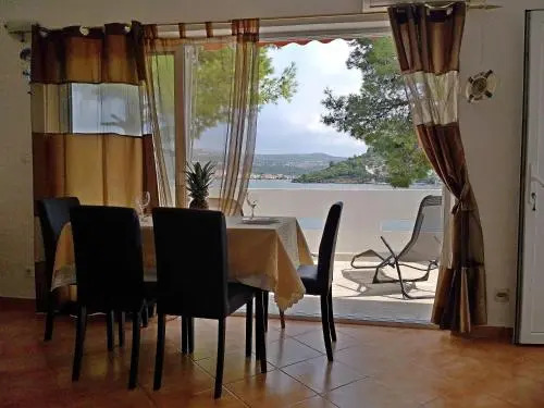 Apartments Zvonko