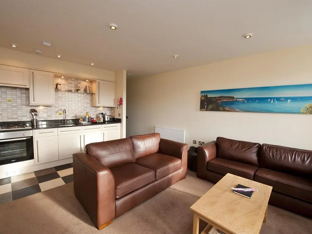 Harbourside Apartments with Private Parking