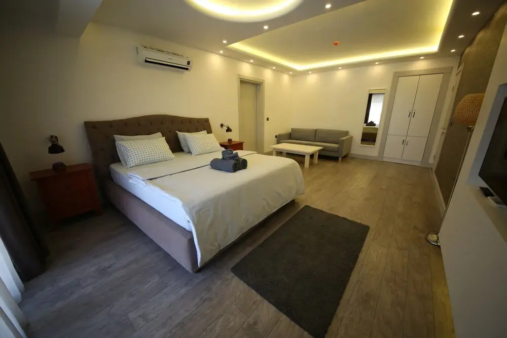Sara Hotel
