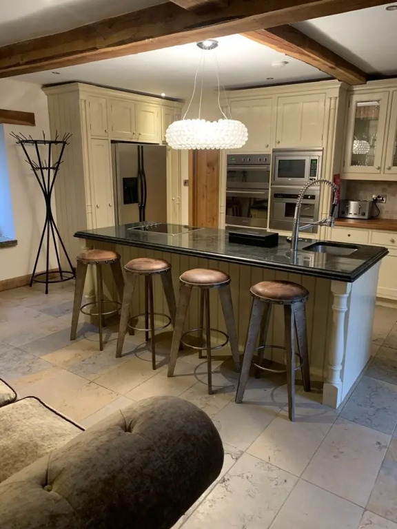 Rookery Barn an Amazing Country Retreat hot tub