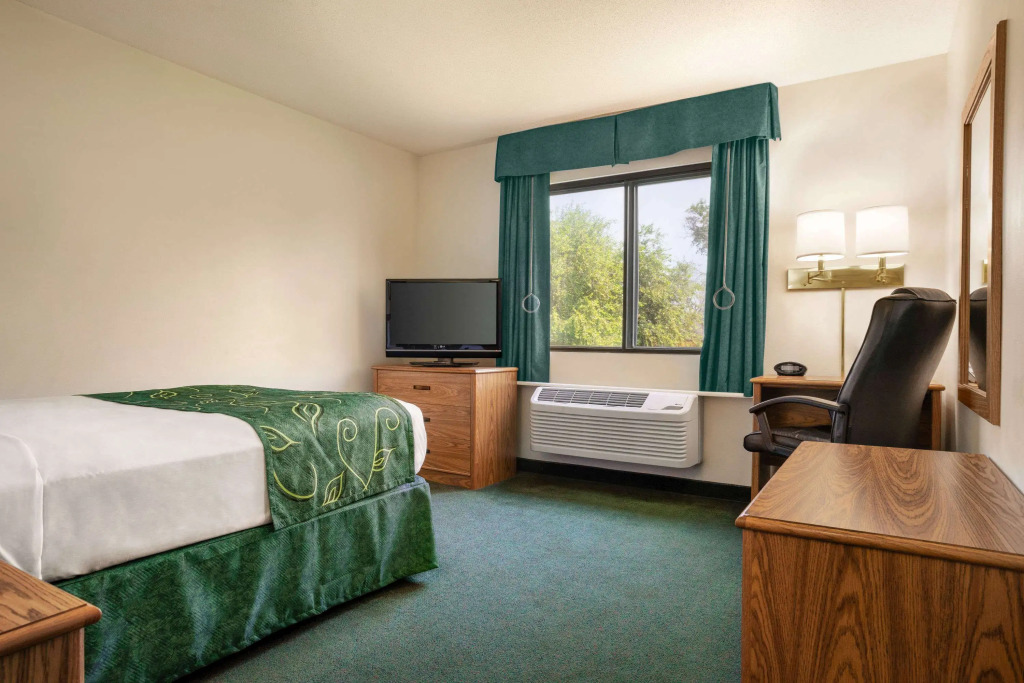 Travelodge by Wyndham Morrill