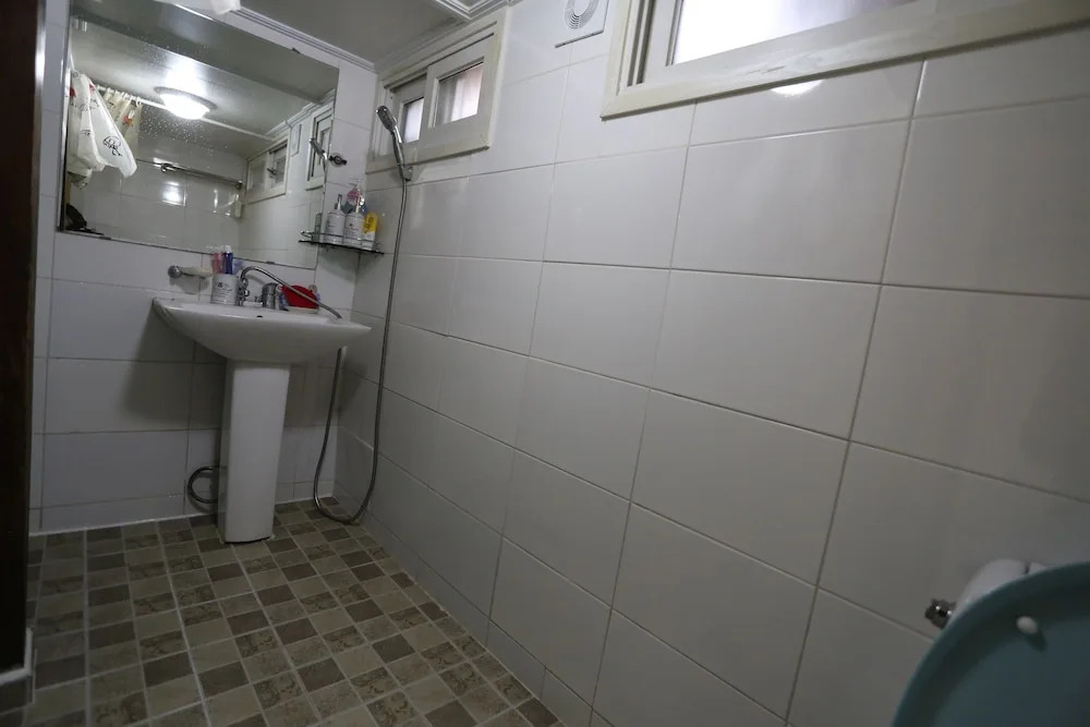 DAL Guest House