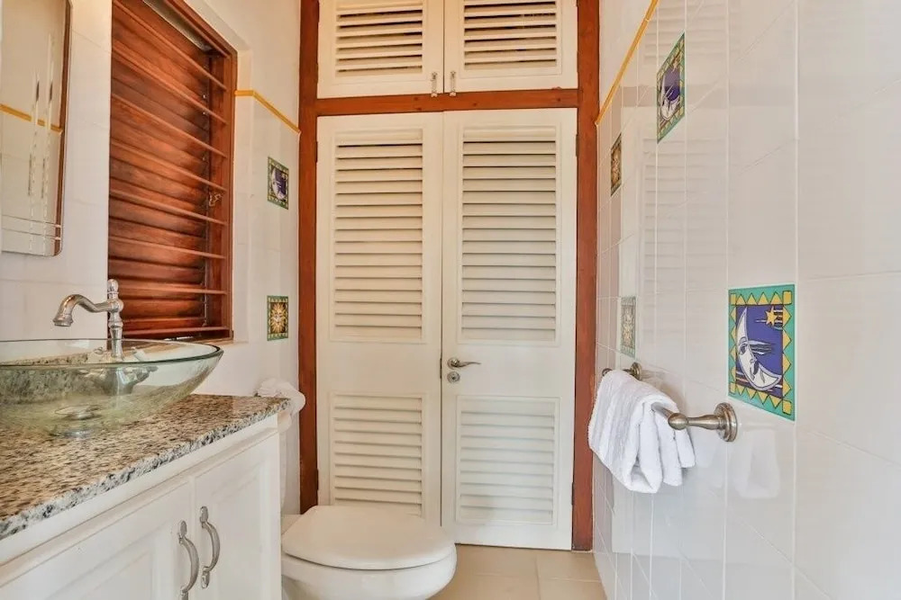 Hilltop 1-bed Villa With Great Views Out To Sea - Villa Cadasse 1 Bedroom Villa by RedAwning