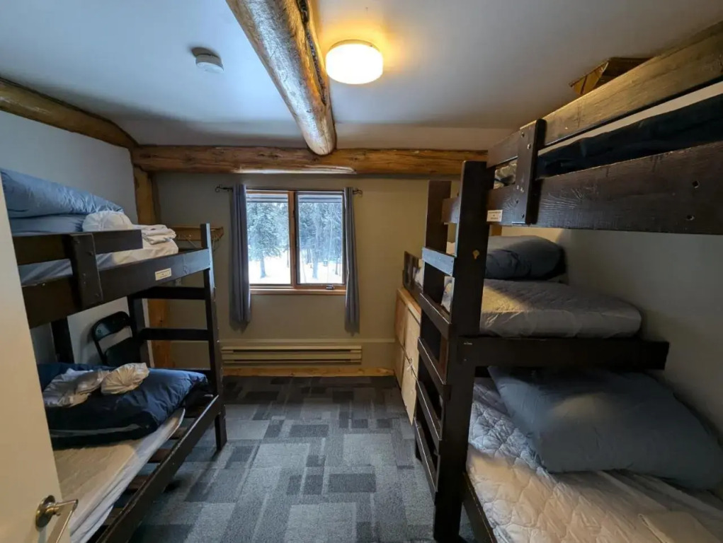 HI Nordegg - Hostel