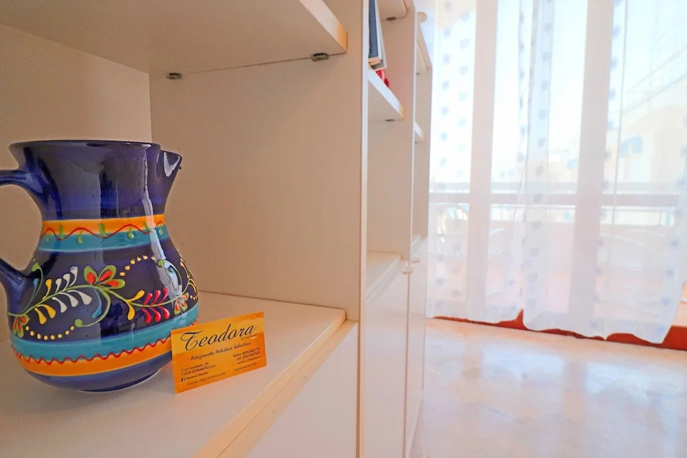 Central Apartment with Wi-Fi, Air Conditioning & Balcony with Sea View; Garage
