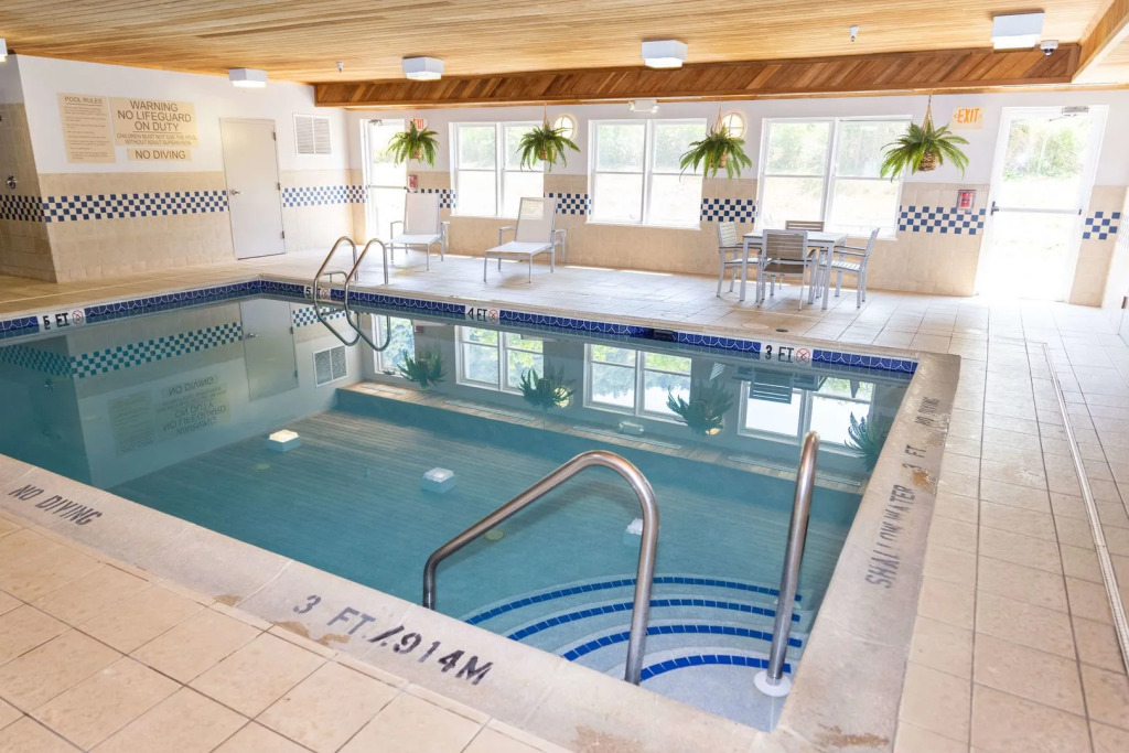 Country Inn & Suites by Radisson, Lehighton-Jim Thorpe, PA