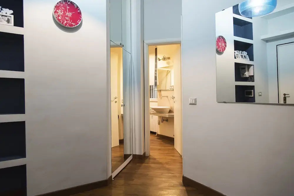 Delicious Apartment in Shopping District