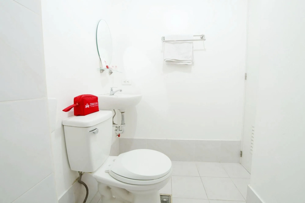 ZEN Rooms Basic Dian St. Makati
