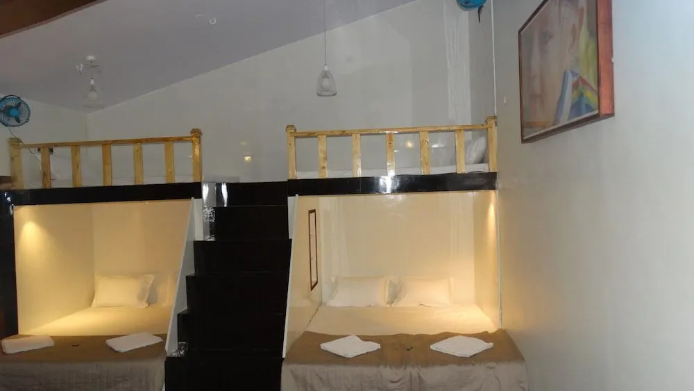Lyrics House