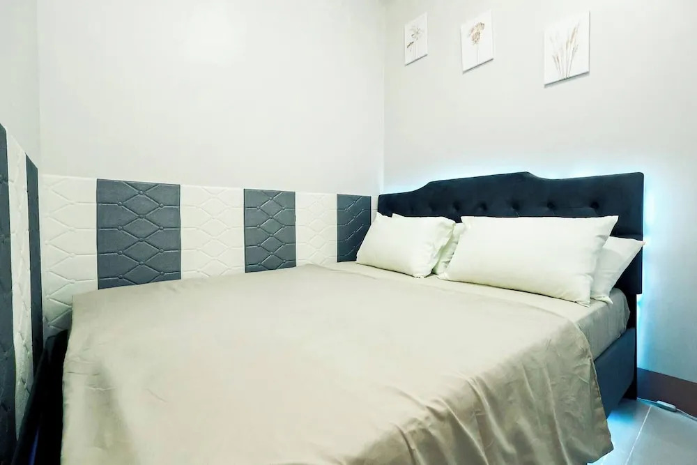 Homey Condo by the Bay