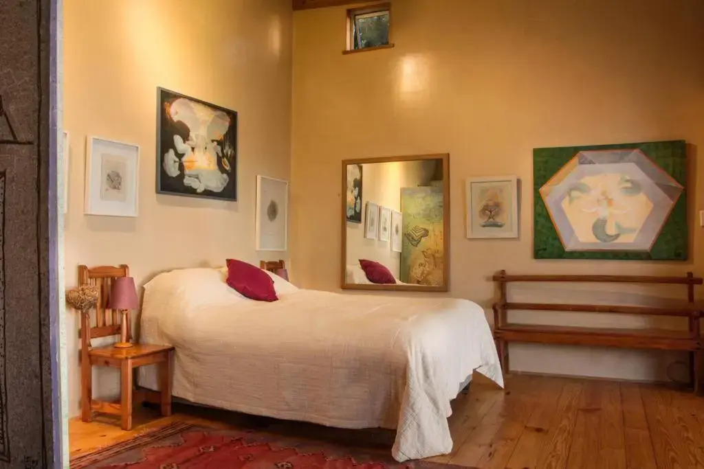 Quirky Eco-Friendly Artist Studio (Sea Views)
