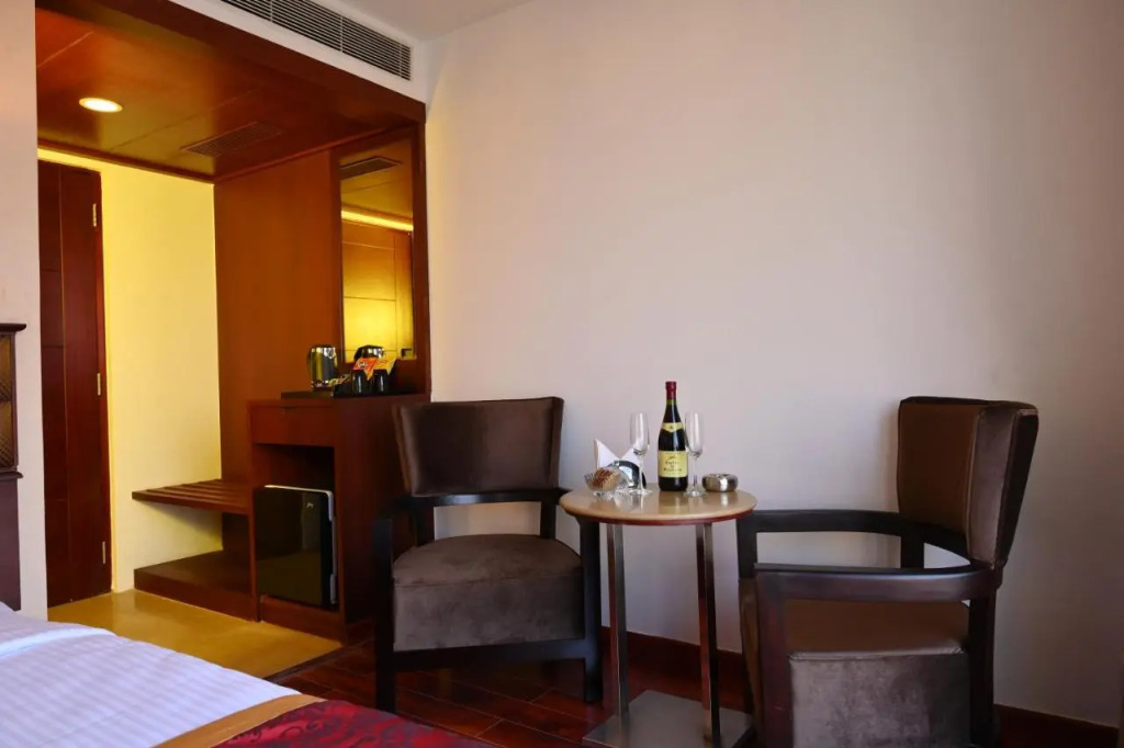 Raaj Bhaavan Clarks Inn Chennai