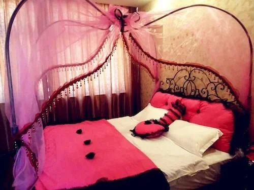 One-in-hundred Theme Hotel- Wuzhen Town
